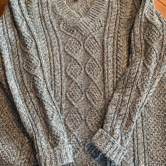 3 sweaters by LL Bean. - Picture 9 of 9